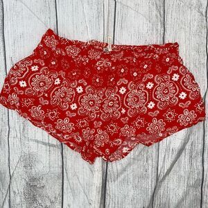 Kirra pull on short shorts bandana print elastic waist sz small
